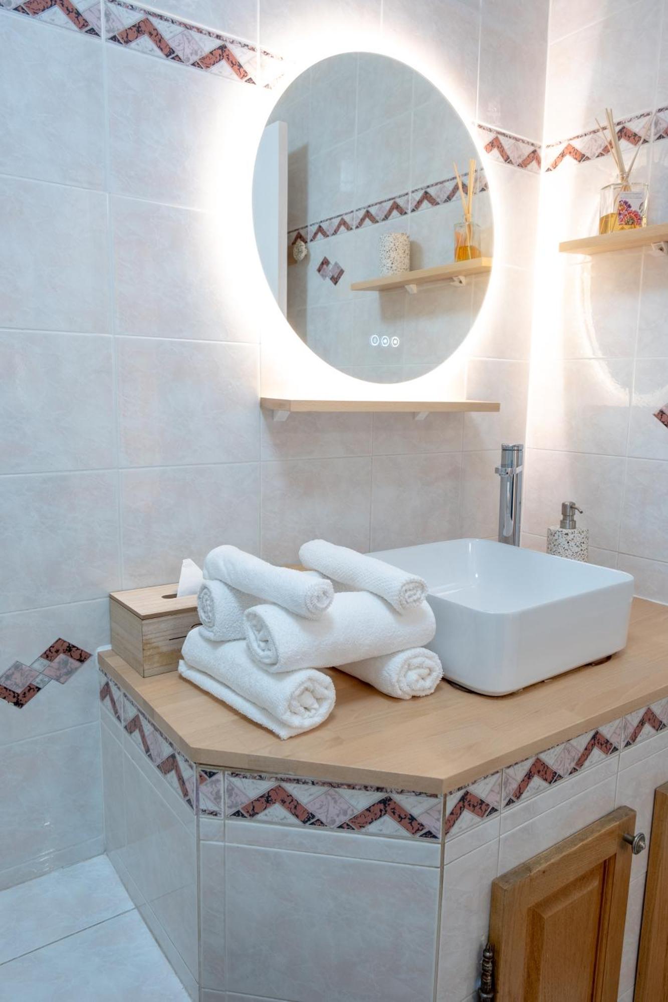 Apartamento 3 Pieces Au Coeur Du Cros De Cagnes Exterior foto