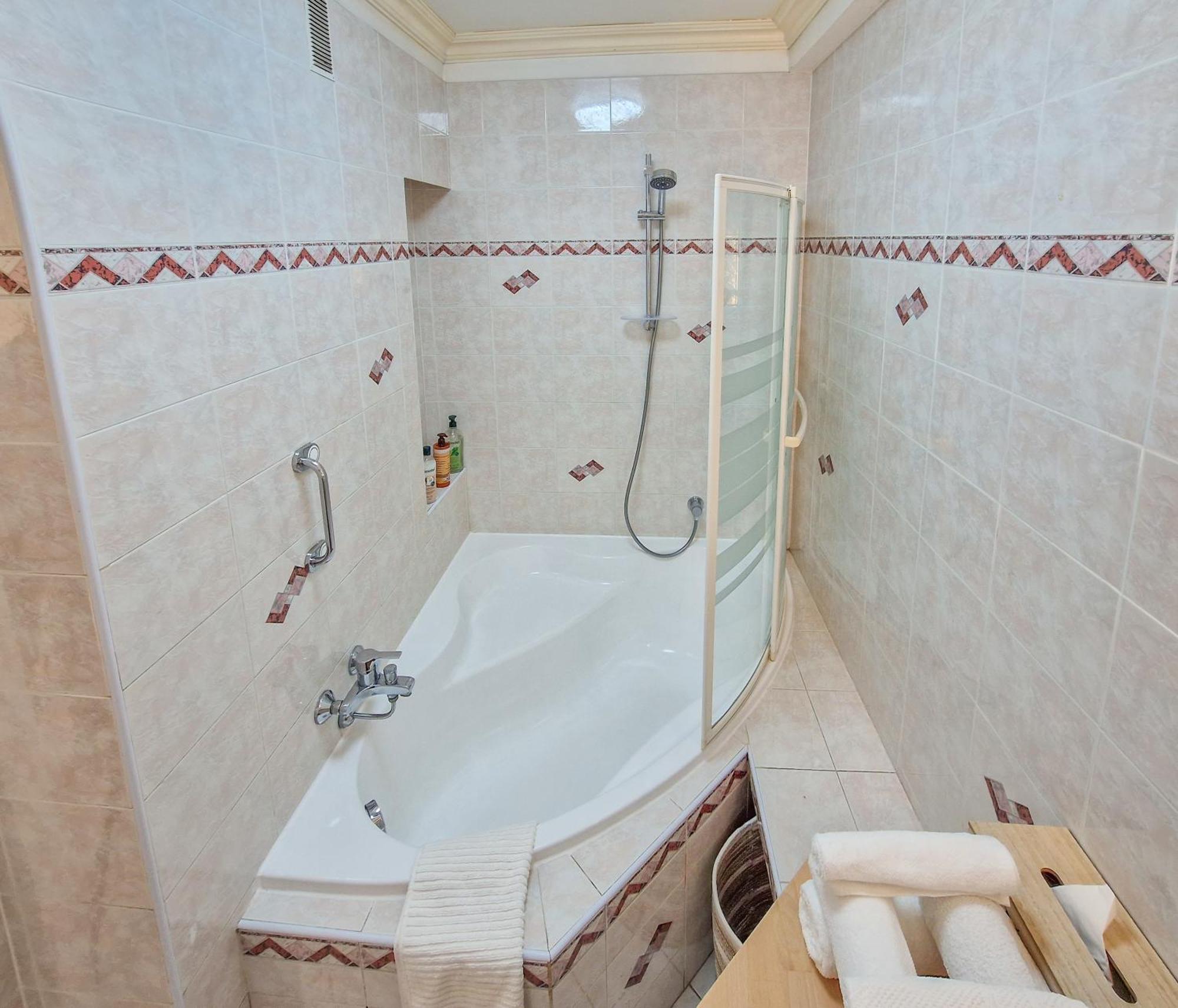 Apartamento 3 Pieces Au Coeur Du Cros De Cagnes Exterior foto