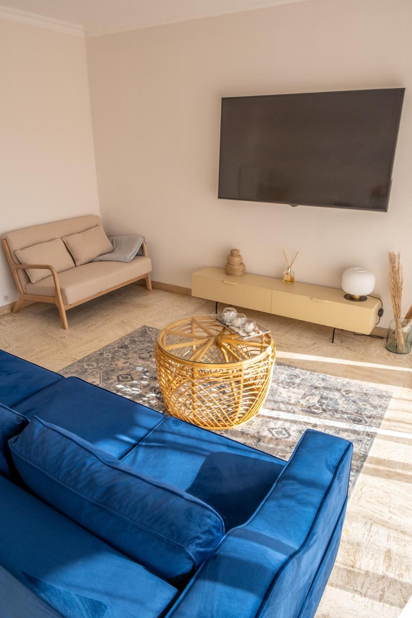 Apartamento 3 Pieces Au Coeur Du Cros De Cagnes Exterior foto