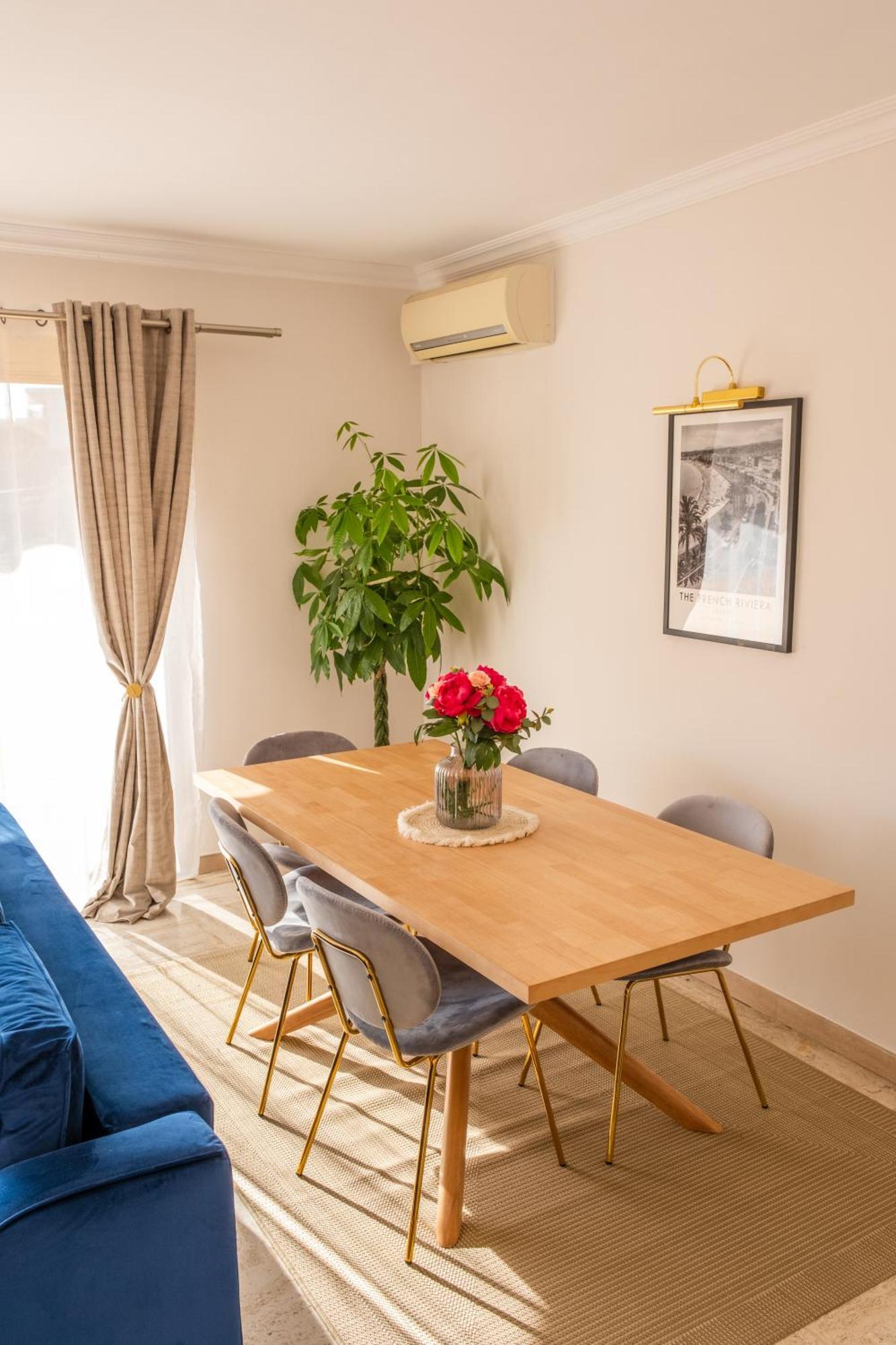 Apartamento 3 Pieces Au Coeur Du Cros De Cagnes Exterior foto